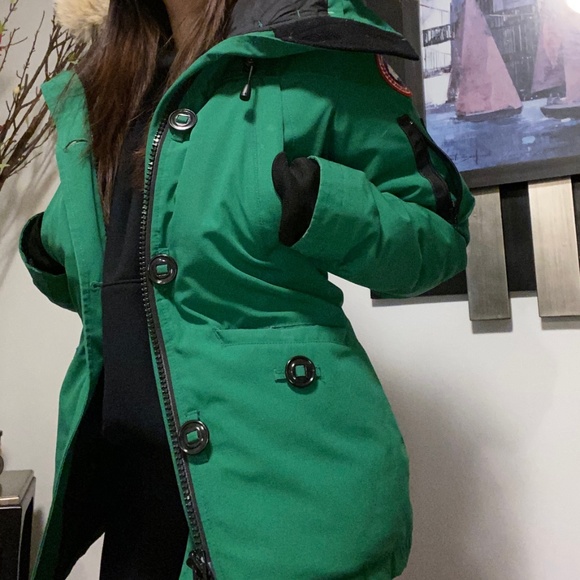 Canada Goose - Picture 6 of 8